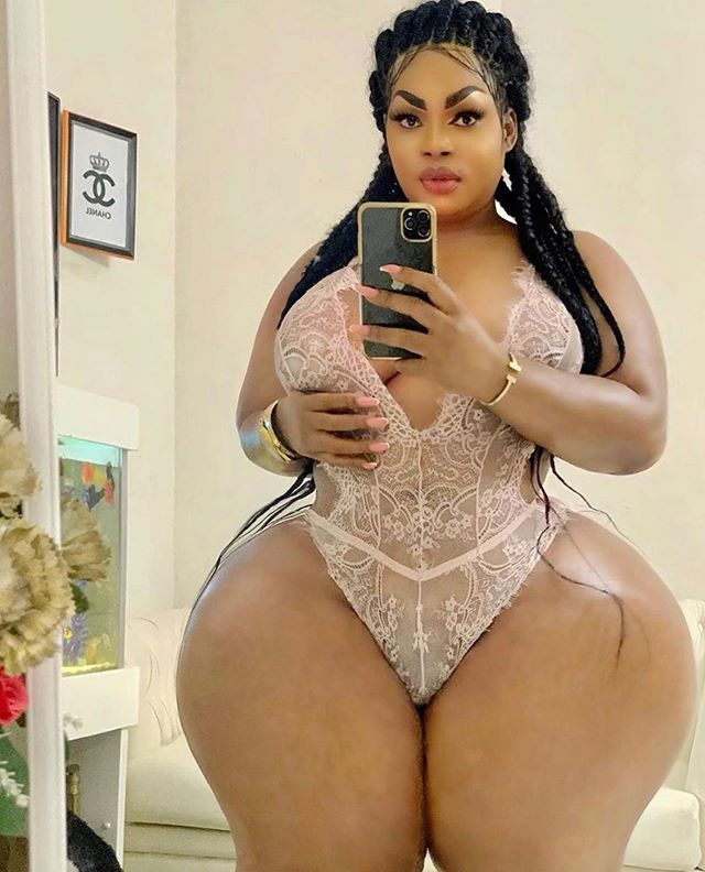 chad layon recommends thick curvy women nude pic