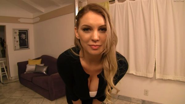 Kenzie Taylor Stepmom kamilla czech