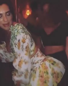 brandon laurel add photo dua lipa twerk