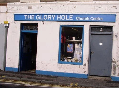 Gloryhole Church schwanz lutschen