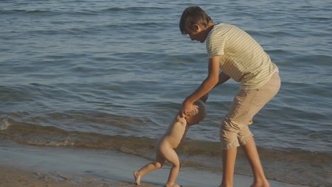 anne boe add photo naked teenagers on the beach