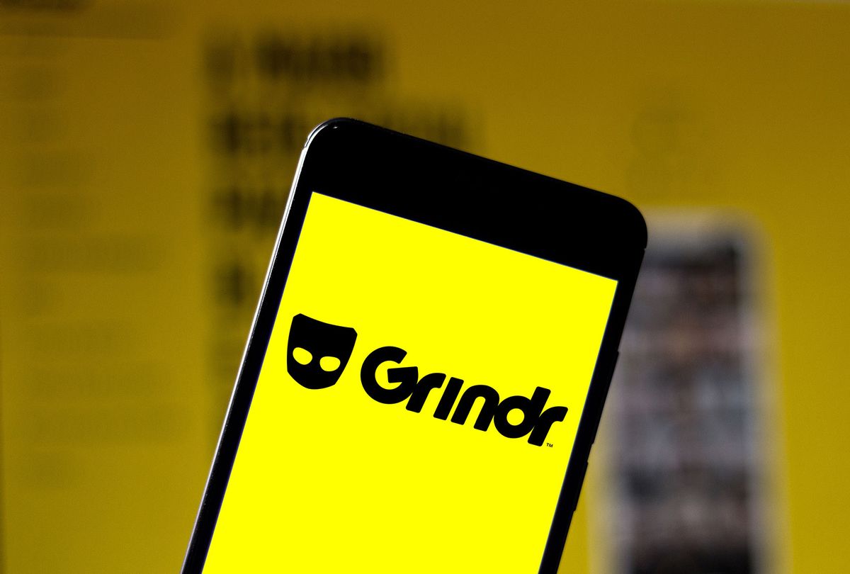 amber aumiller share grindr anonymous photos