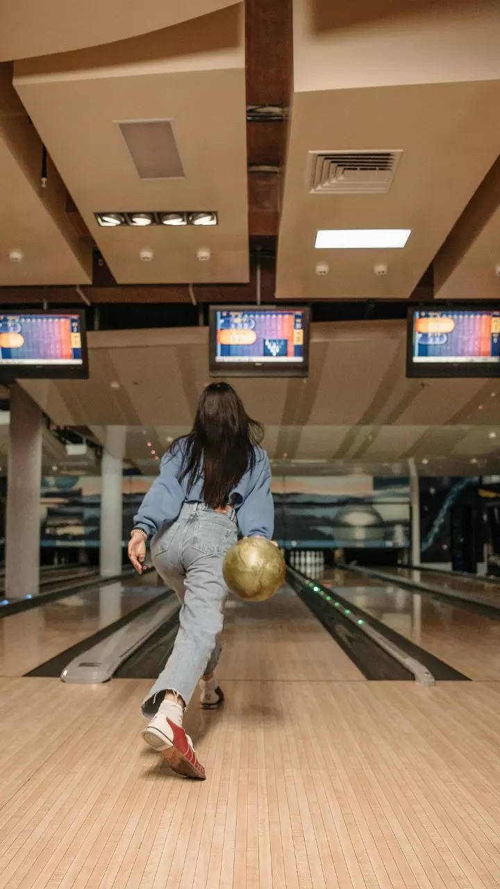 domonique gandy recommends Bowling In The Nude