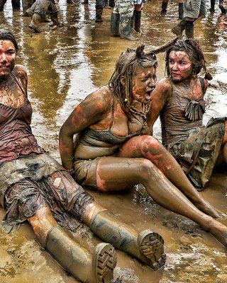 anna marchesani recommends Mud Porn