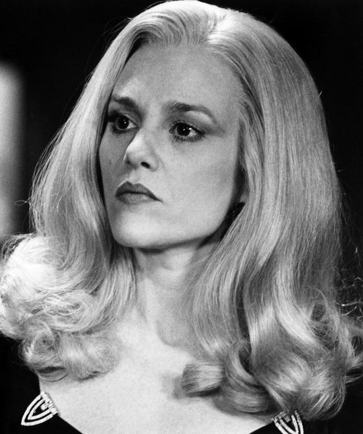 dennis tangan recommends Madeline Kahn Hot