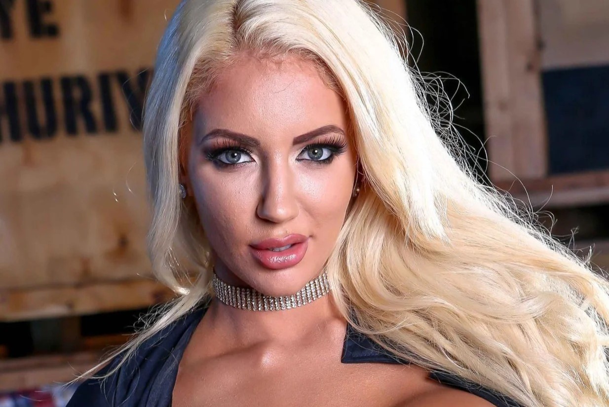 cure blossom recommends Nicolette Shea Full Hd