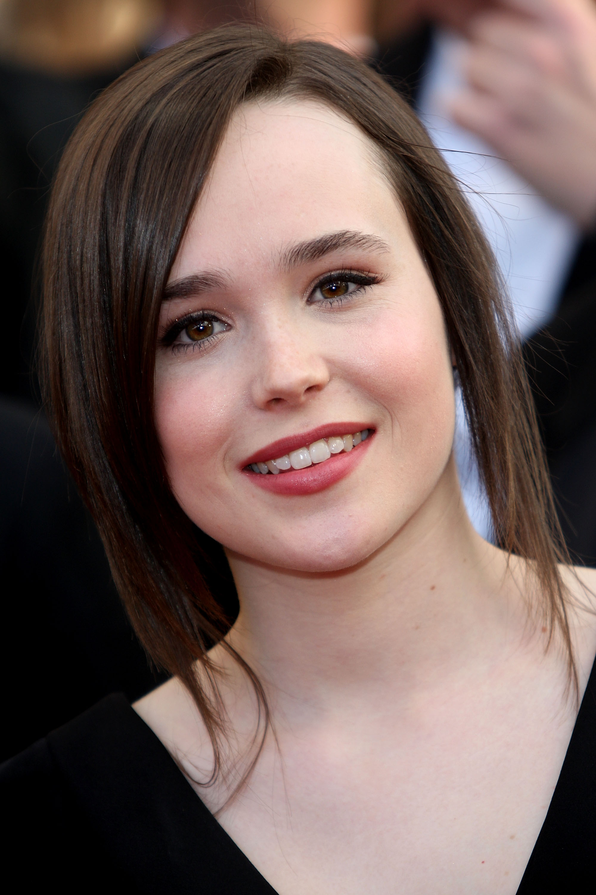 darlene roque recommends ellen page hot pic