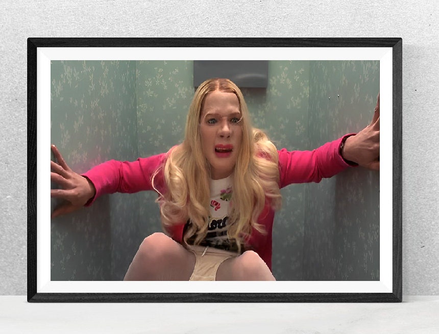 white chicks bathroom scene