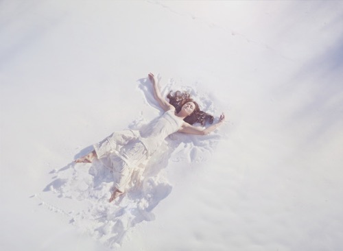 nude woman in the snow