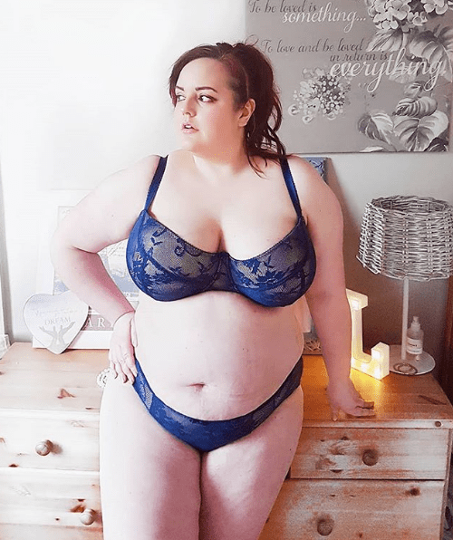 caroline lancaster share big fat tits women photos