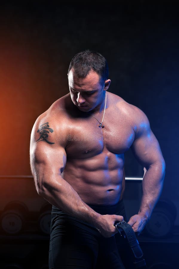 connie cervantes recommends naked male muscle pic