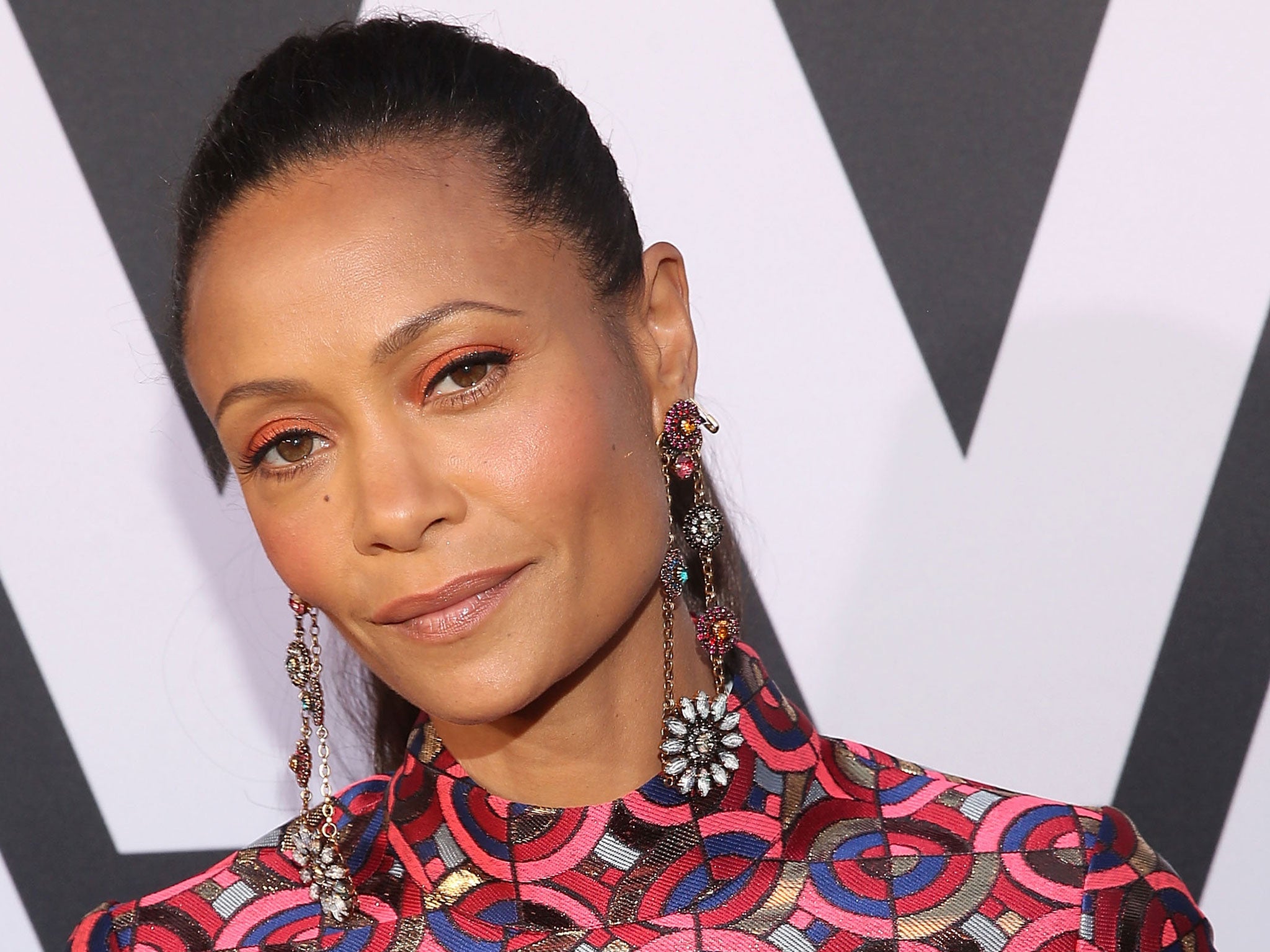 amanda gale share hot thandie newton photos