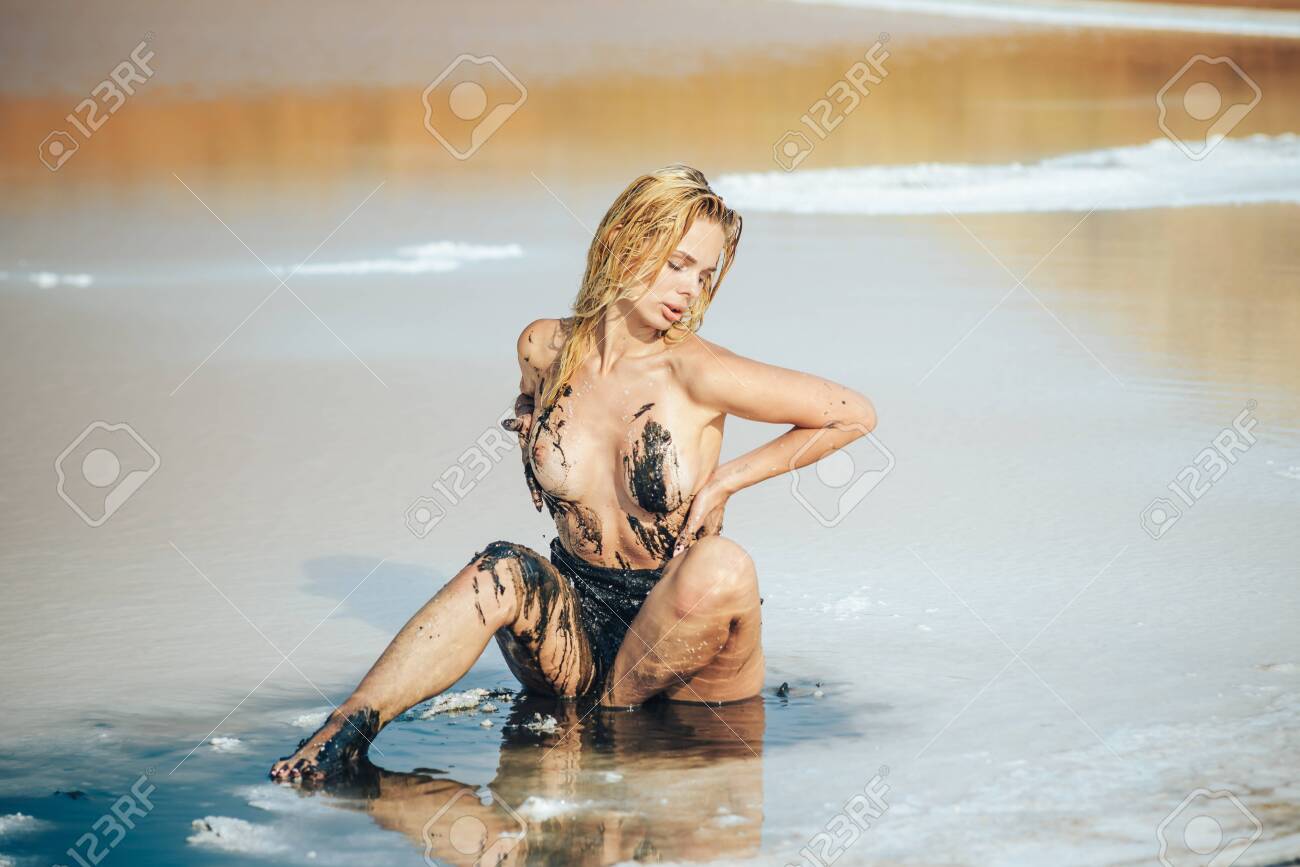 dany rayess recommends Nude Mud Bathing