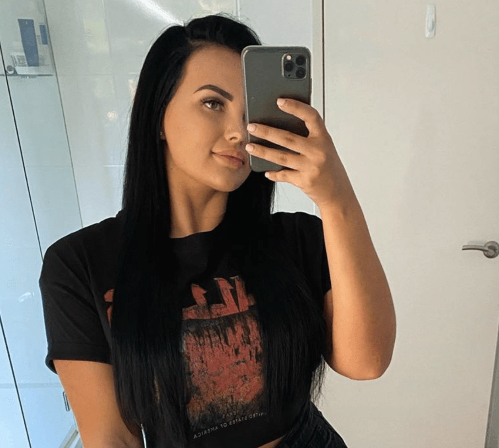 chris lonas share renee gracie leaks photos