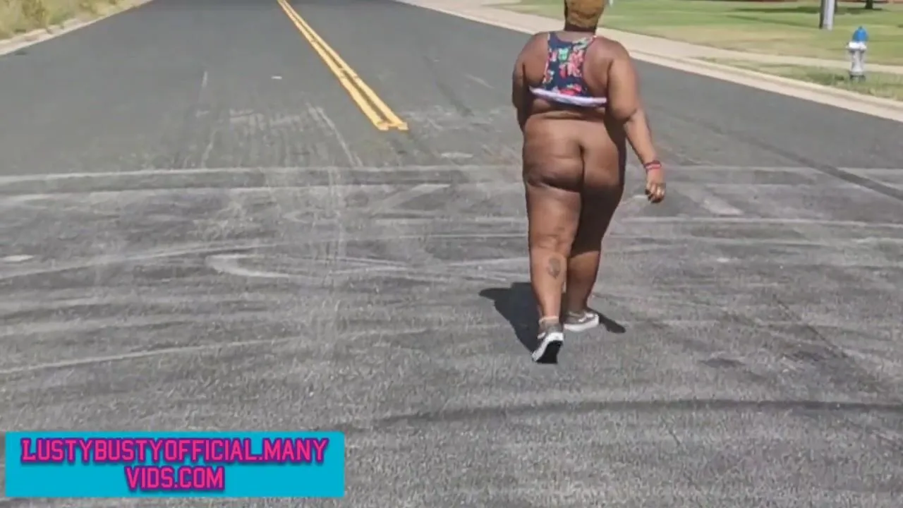 bridget willson recommends ebony nude walking pic