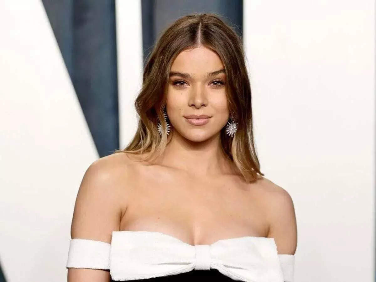 carrie smalt recommends porn hailee steinfeld pic