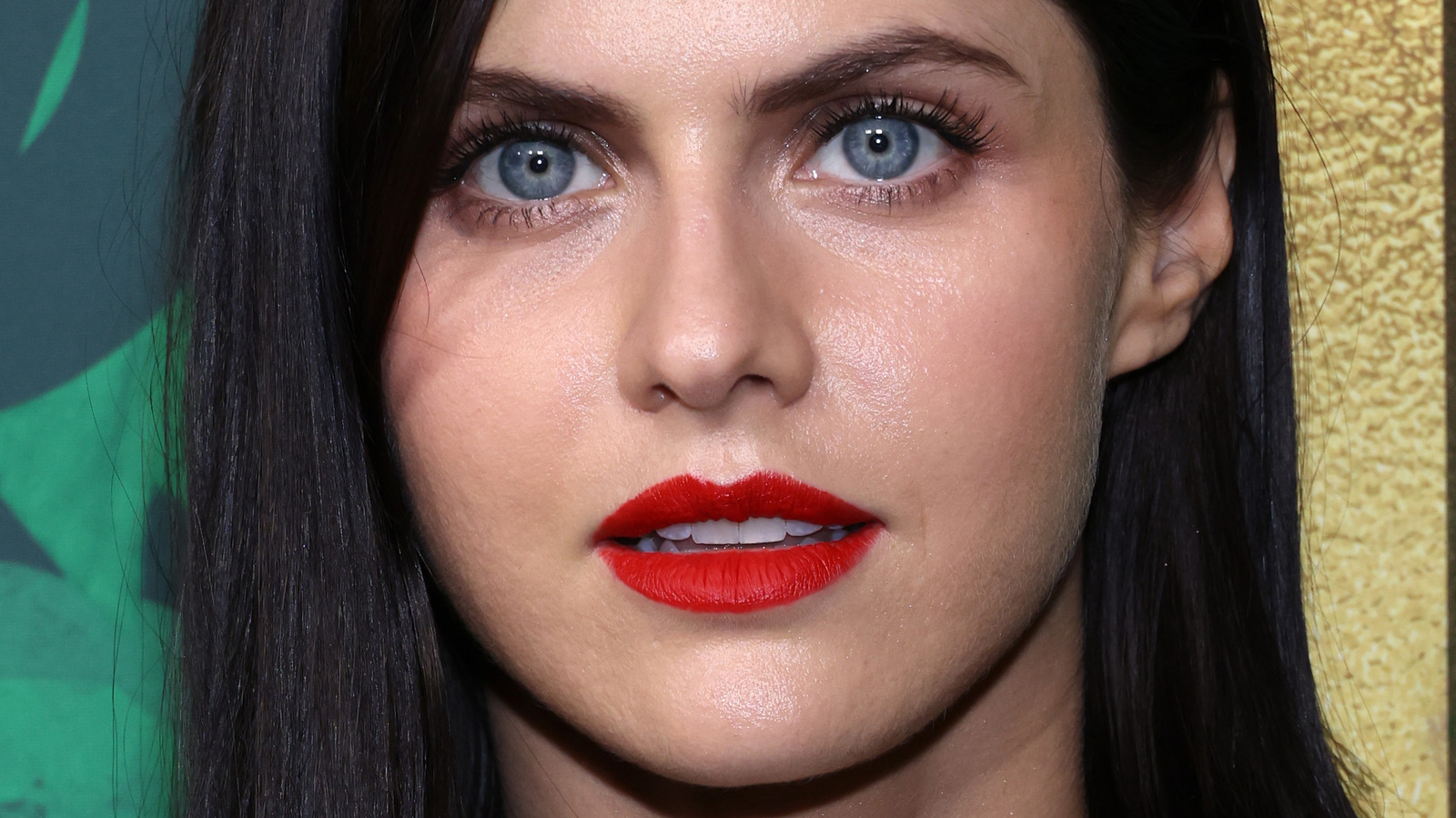 brett bartoli recommends nude photos of alexandra daddario pic