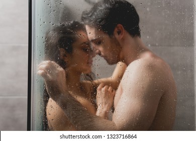 Best of Dudes shower together