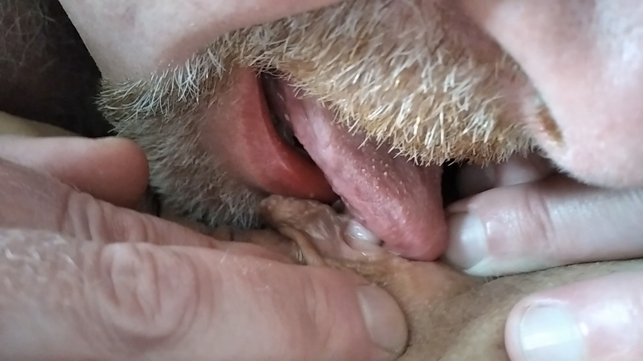 pussy nibbling