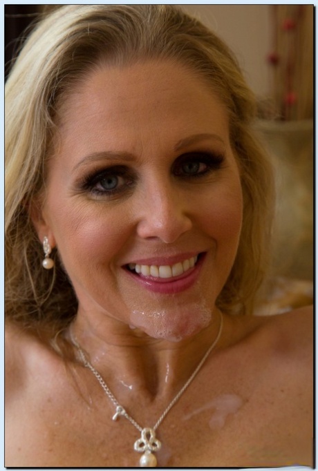 Julia Ann Cumshot a montpellier