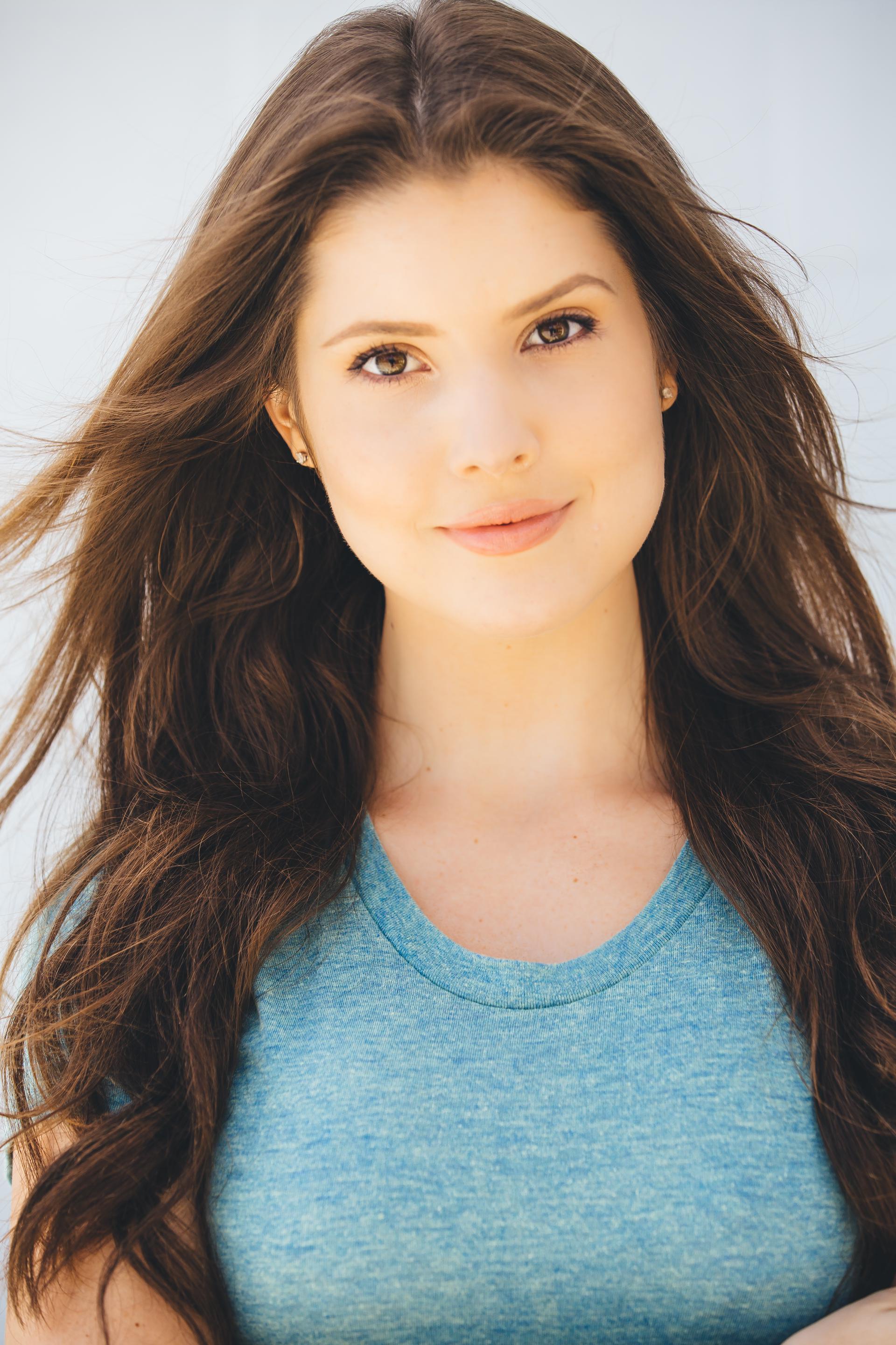 chuck pettigrew recommends amandacerny leak pic