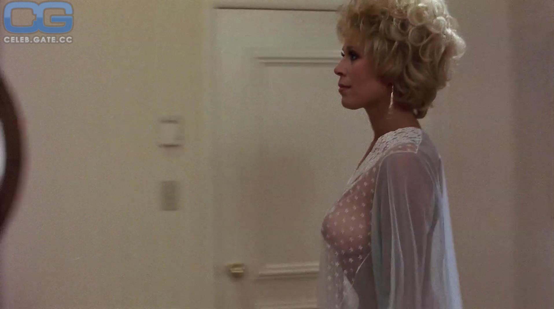 alex schwindt recommends Leslie Easterbrook Naked