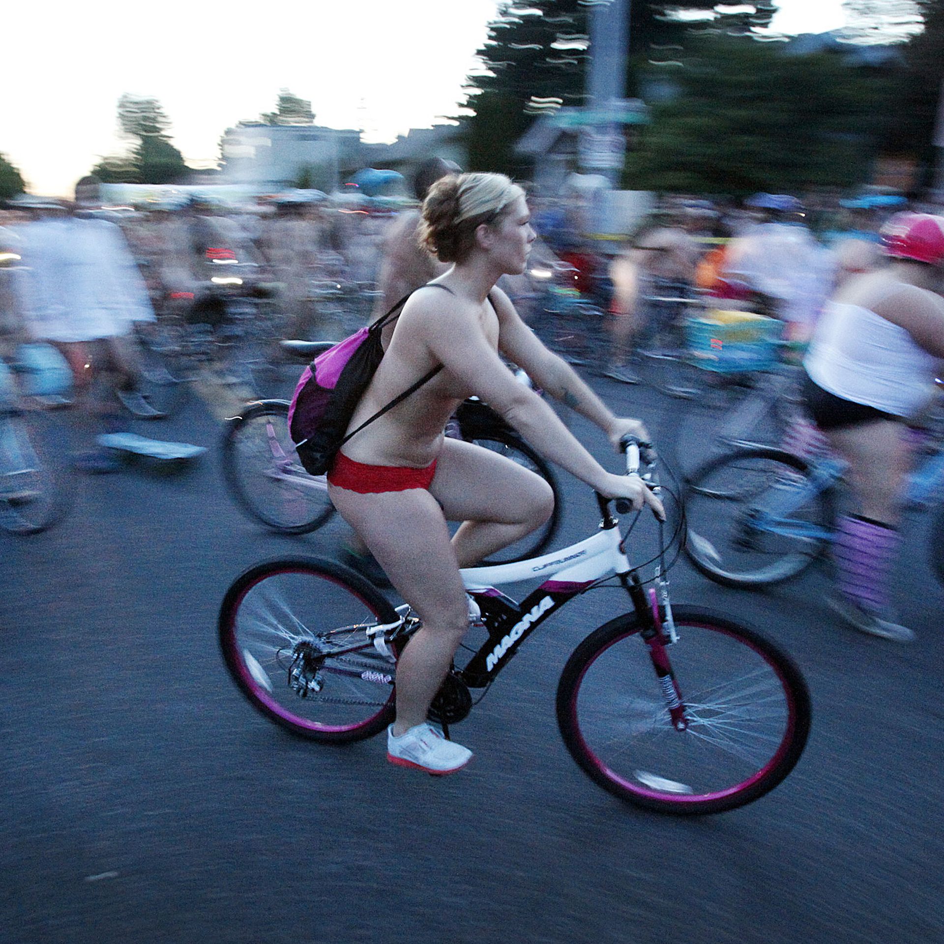 casey faust recommends Riding Bike Nude