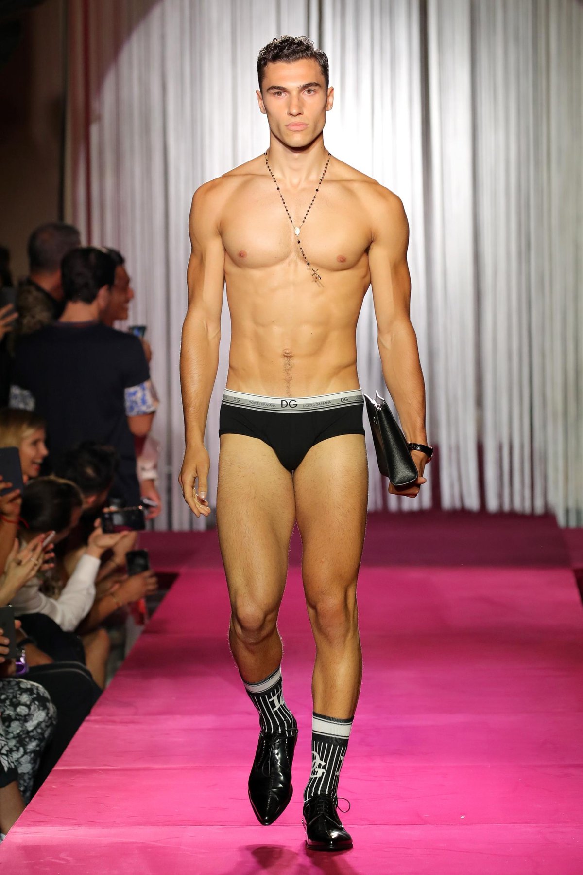 austin castro recommends Naked Runway Models