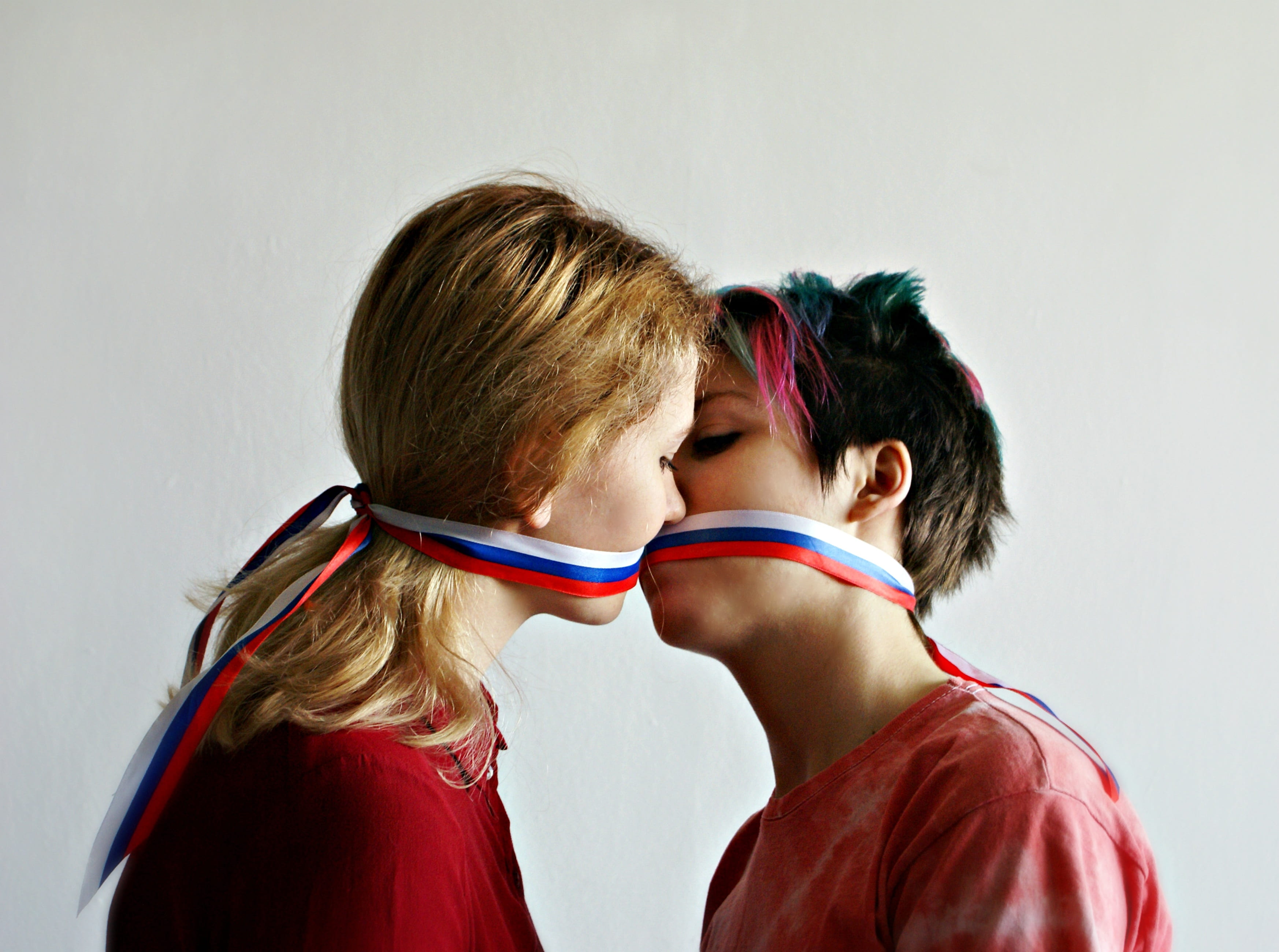 anni shi recommends lesbian tied together pic