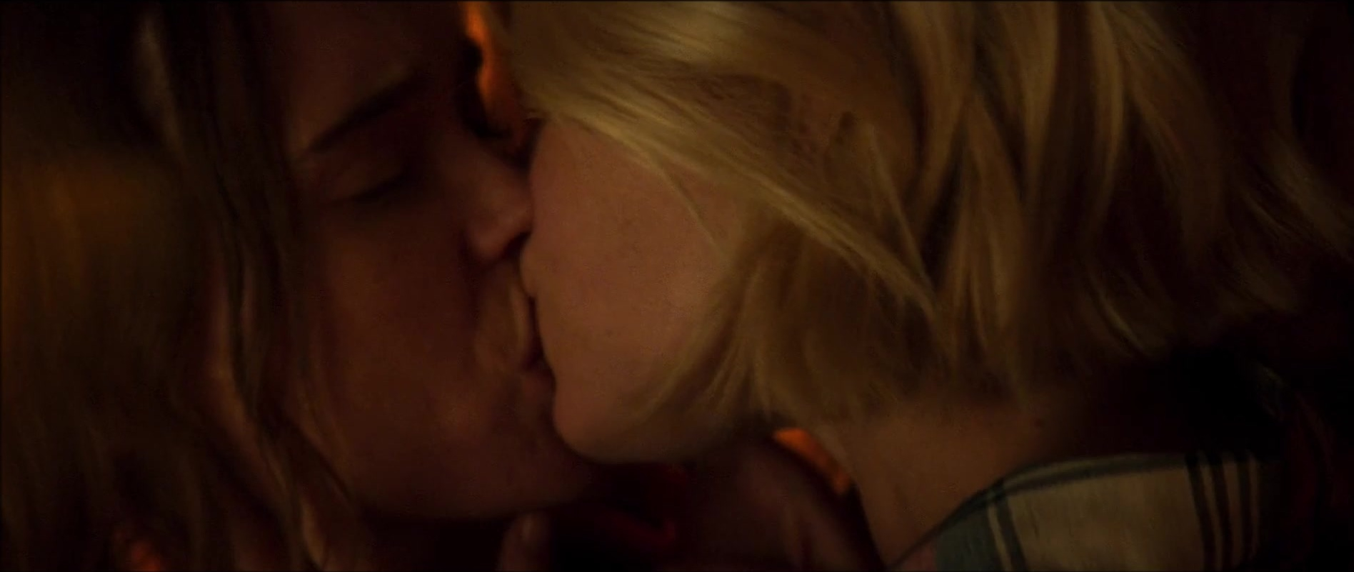 Kate Mara Lesbian Kiss fetish party