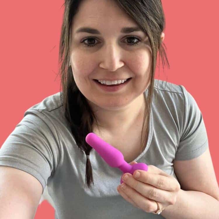 christine lepore recommends amature anal plug pic