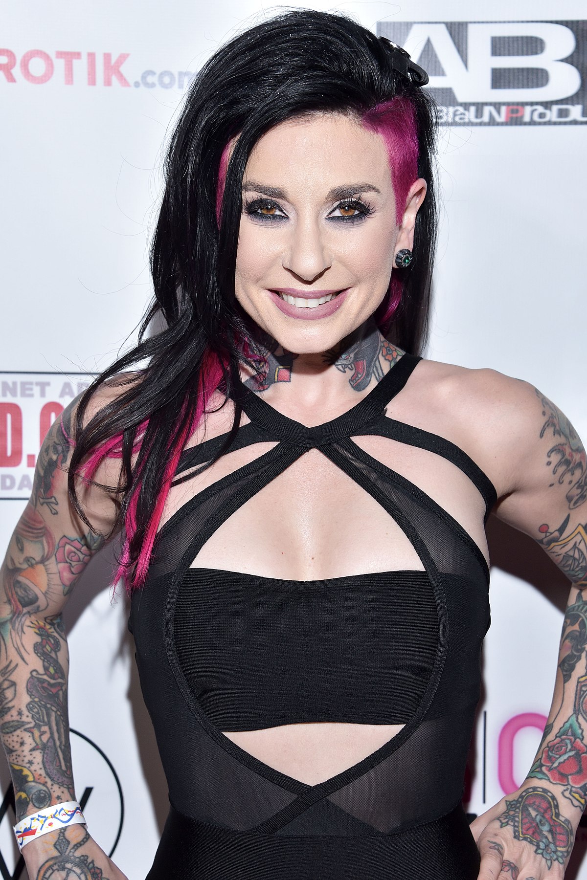 dina raafat recommends joanna angel height pic