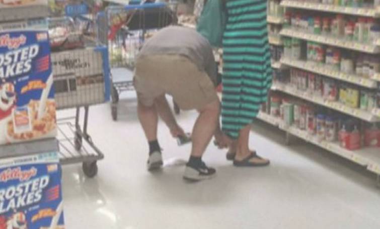 alexander joseph gonzalez recommends grocery store upskirts pic