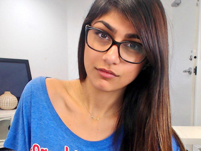 al cobb recommends Naked Mia Khalifa