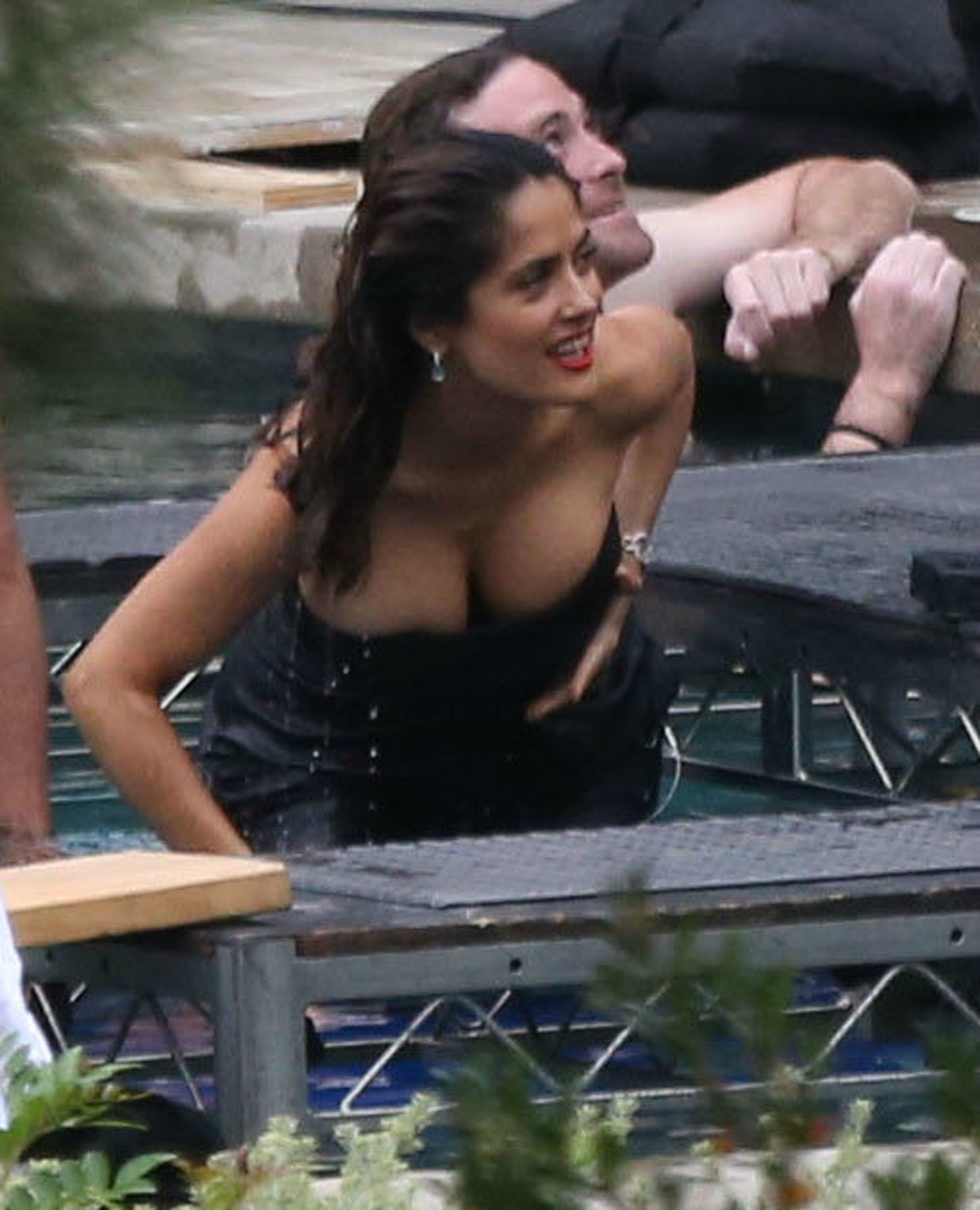 carl leatherman recommends Salma Hayek Nude Tits