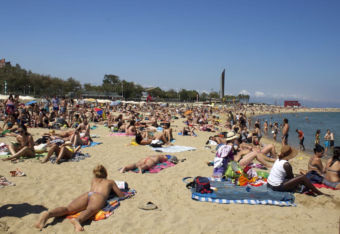 naked beach barcelona