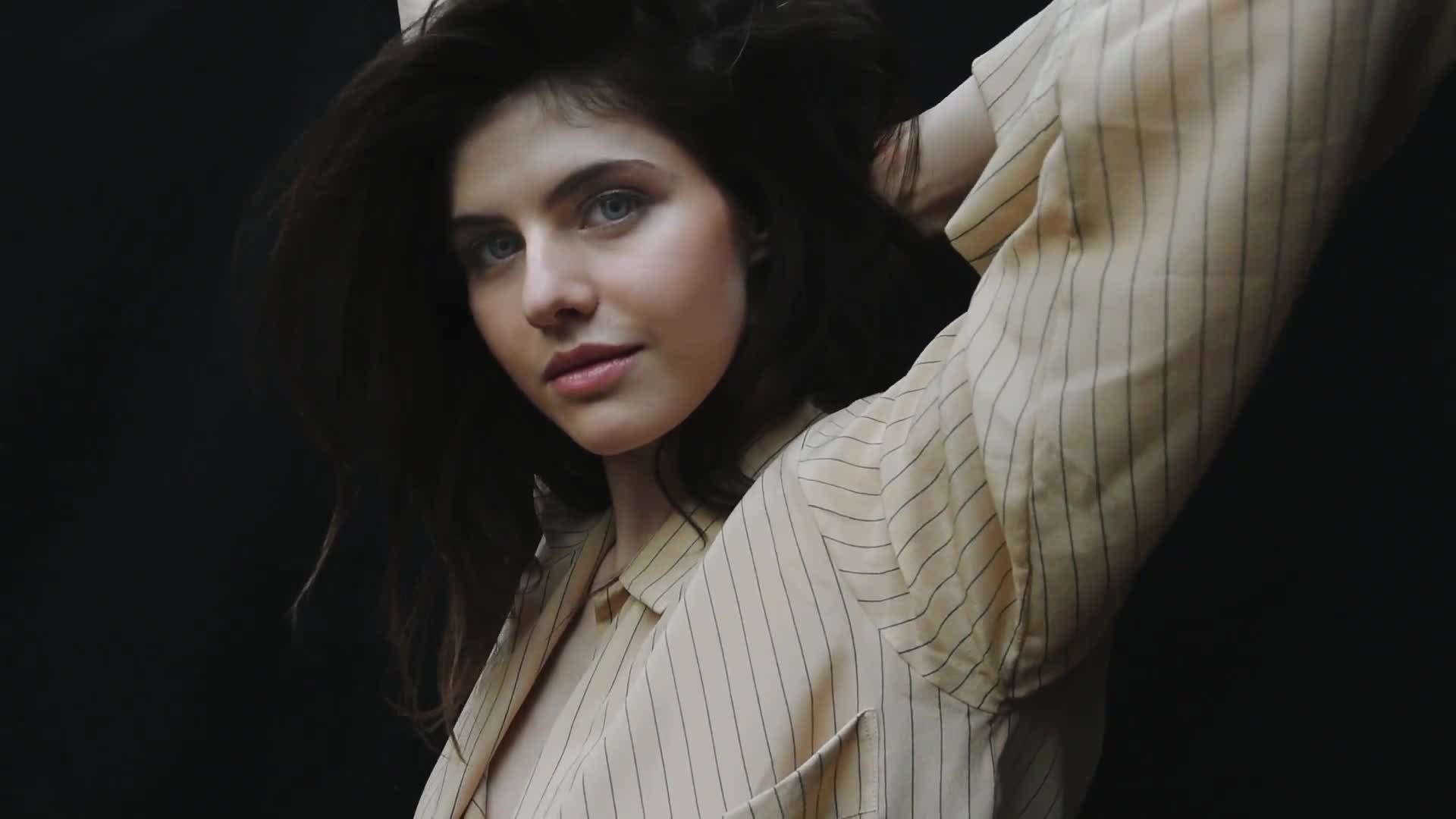 alexandra daddario hot scene