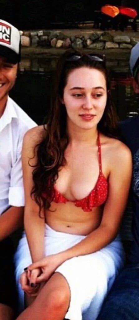 clinton porter recommends alycia debnam carey boobs pic