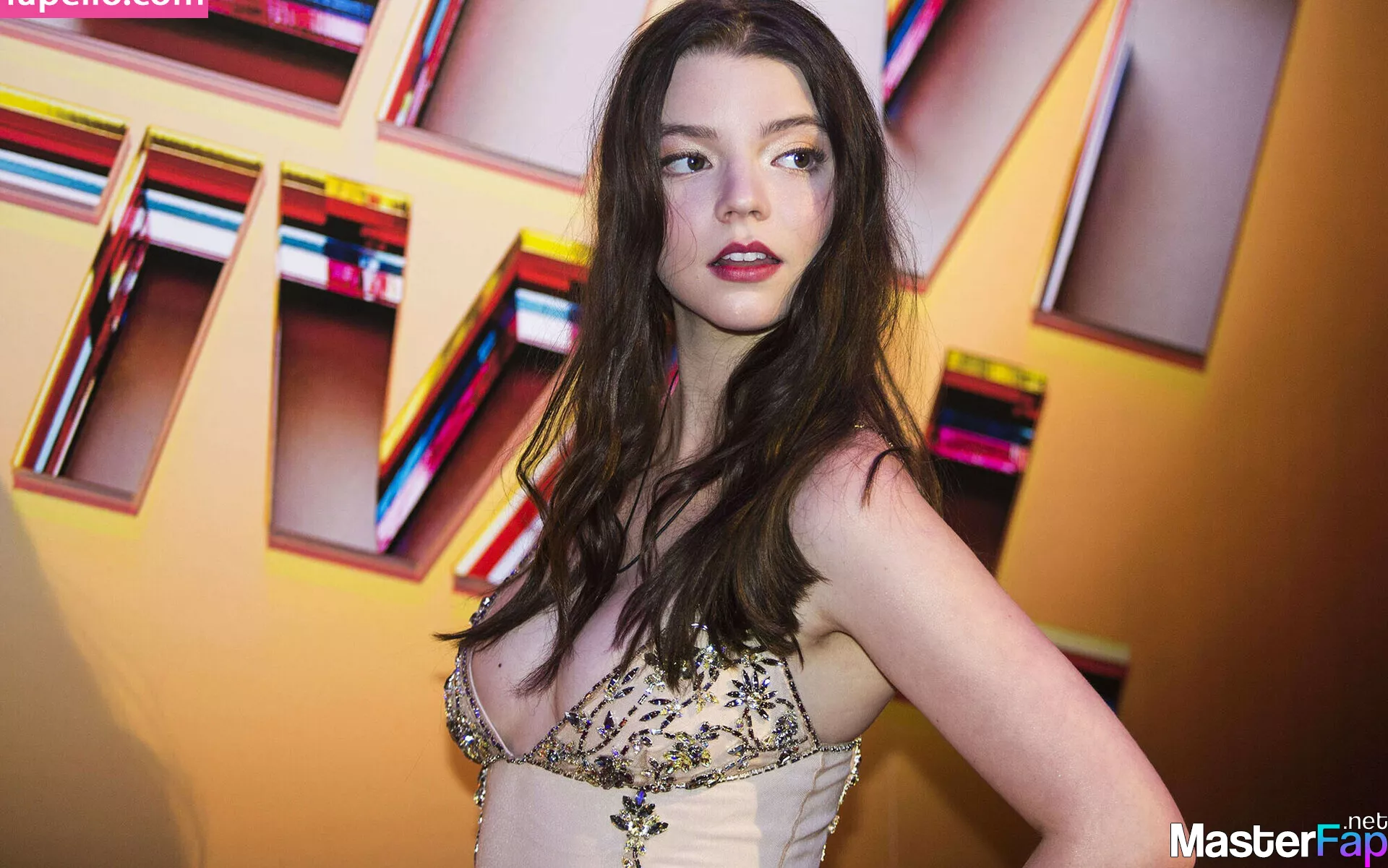 aaron felty recommends anya taylor joy porn pic