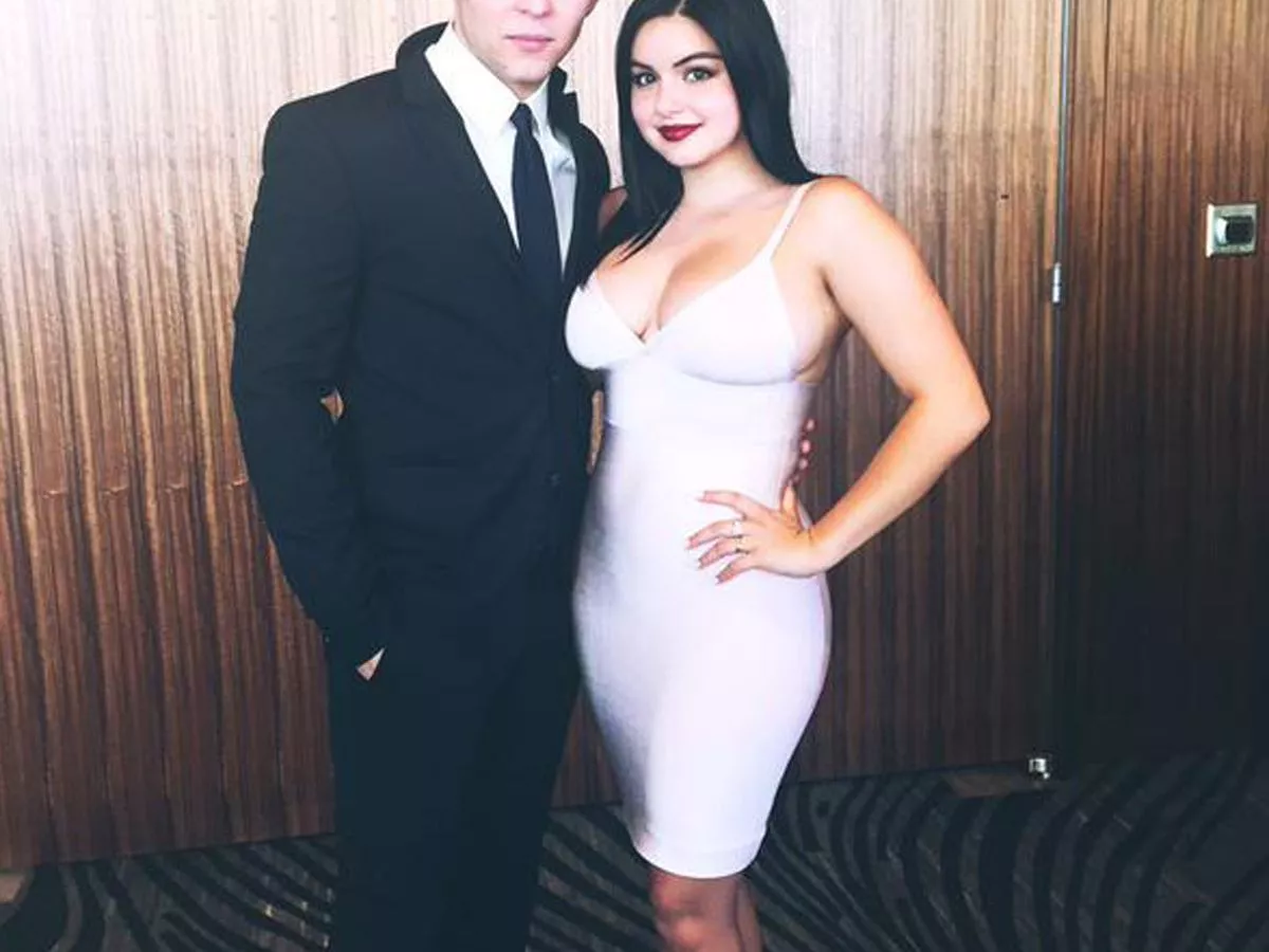 ariel winter leak