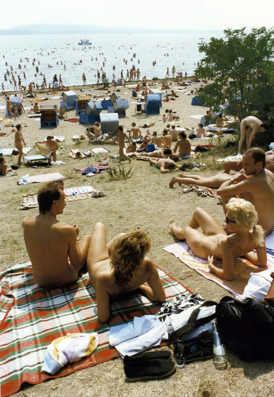 amy hobbes recommends Family Nudist Beaches