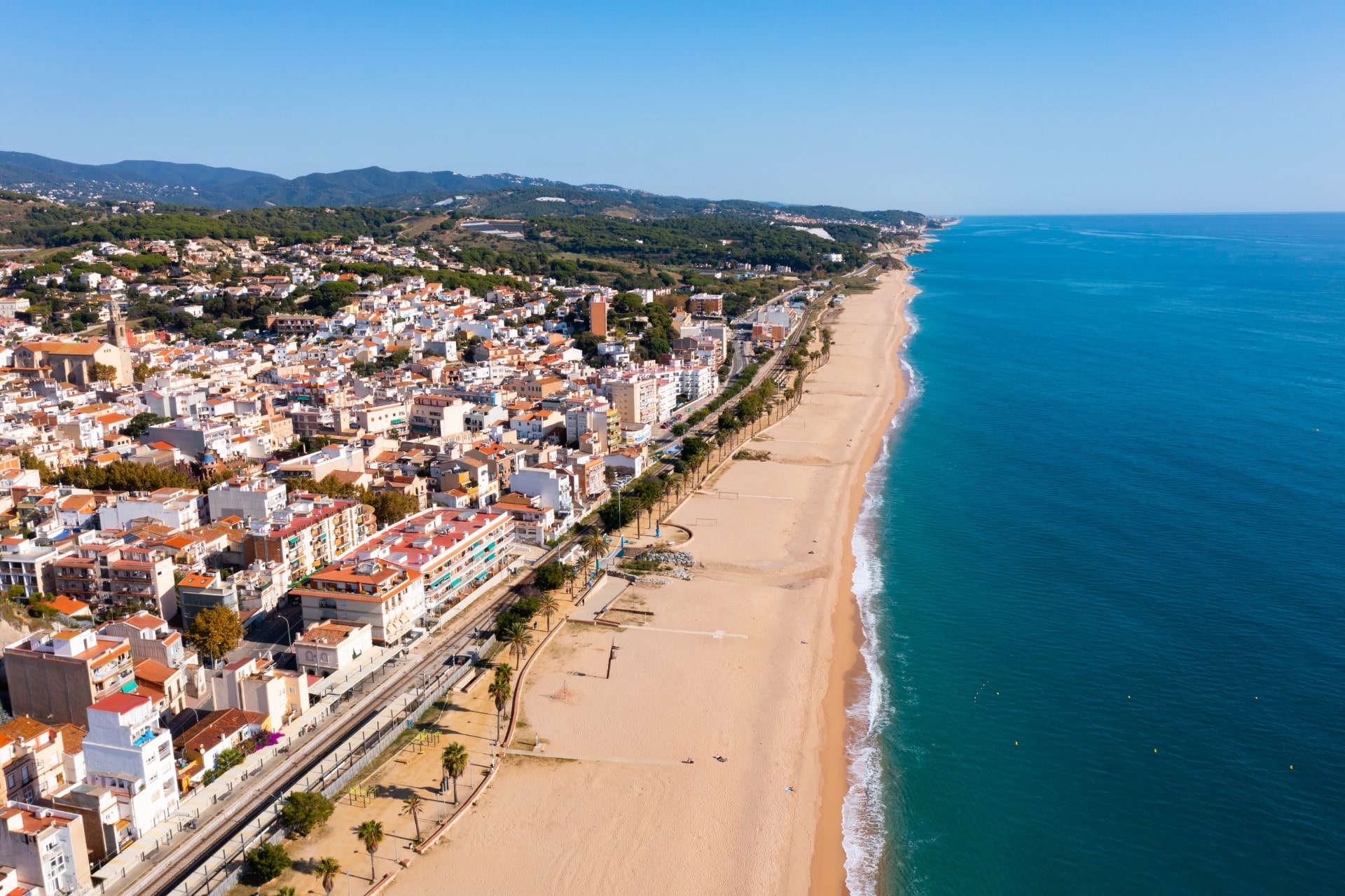 barcelona clothing optional beaches