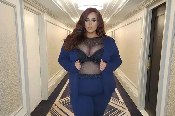 anna zeller recommends big curvy olivia onlyfans pic