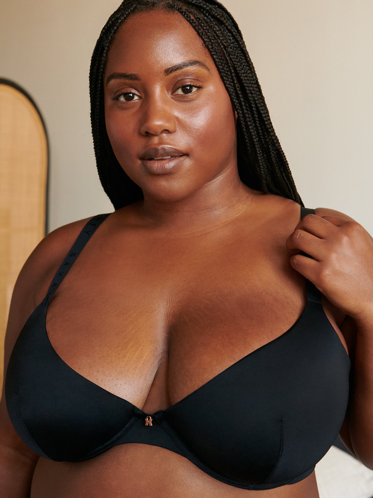 aamer jamal recommends big pretty black titties pic