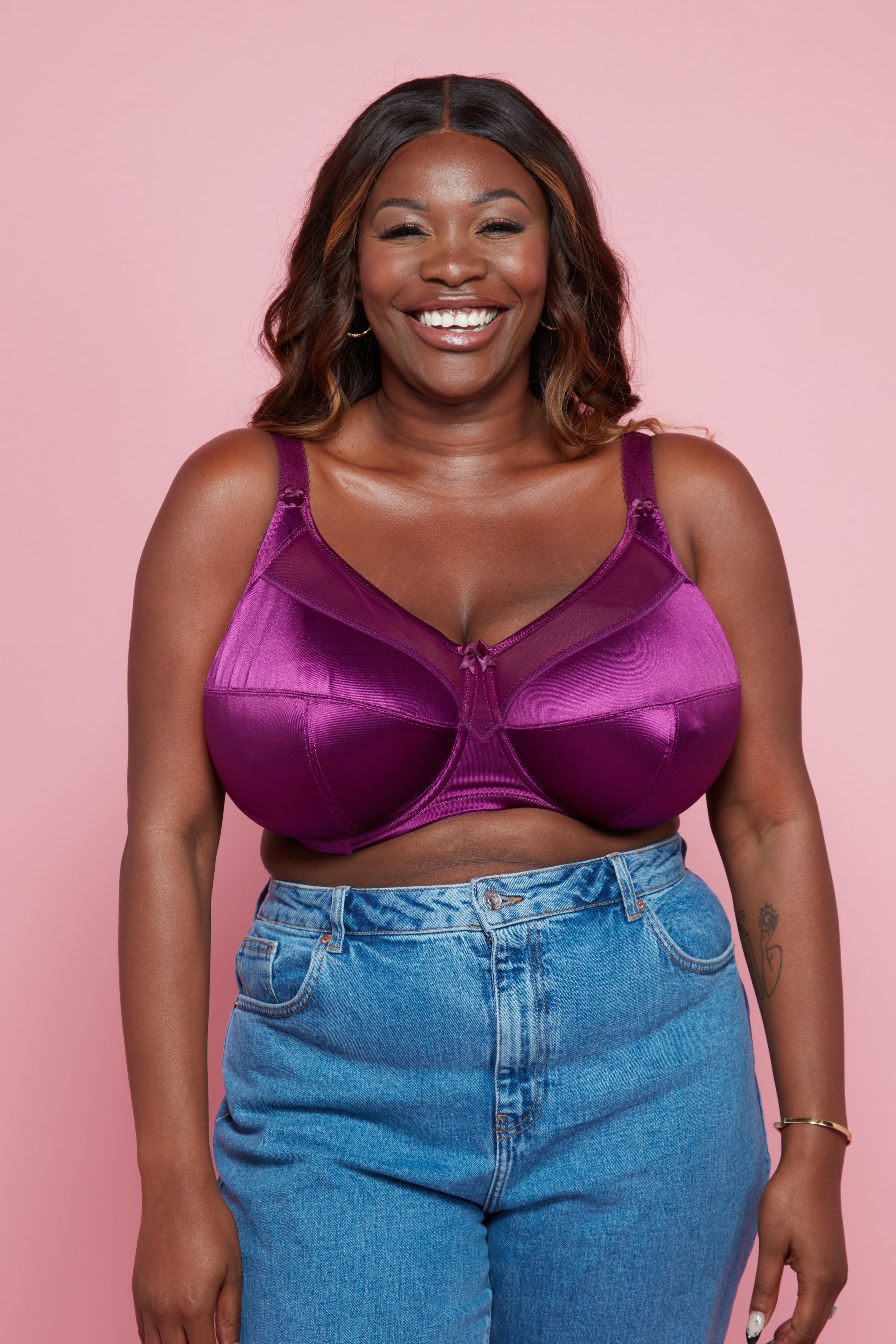 andrew ketch recommends big tit bra try on pic