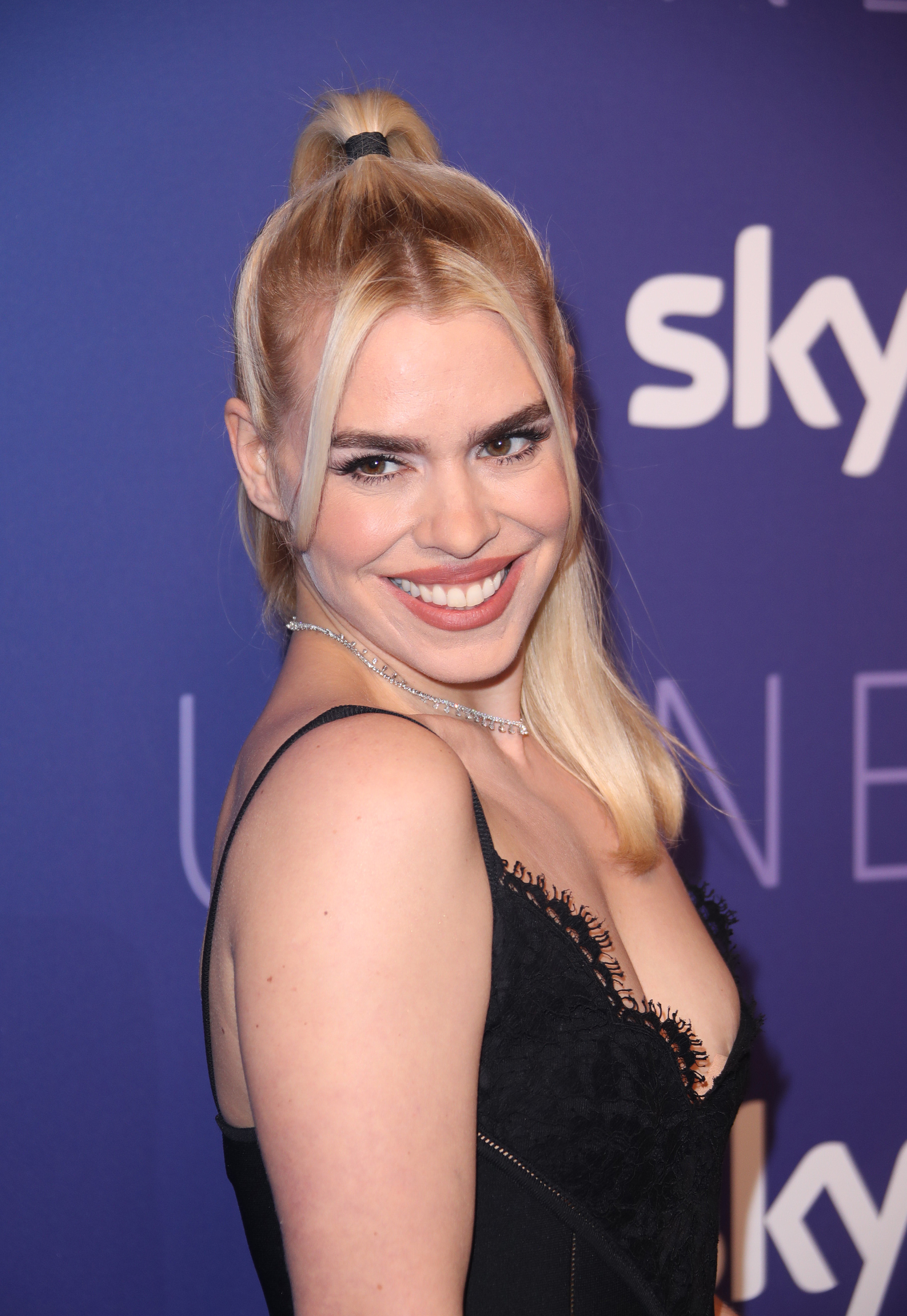 cris gabi add photo billie piper pron