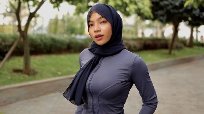 betty sisemore recommends bokep hijab indo terbaru pic