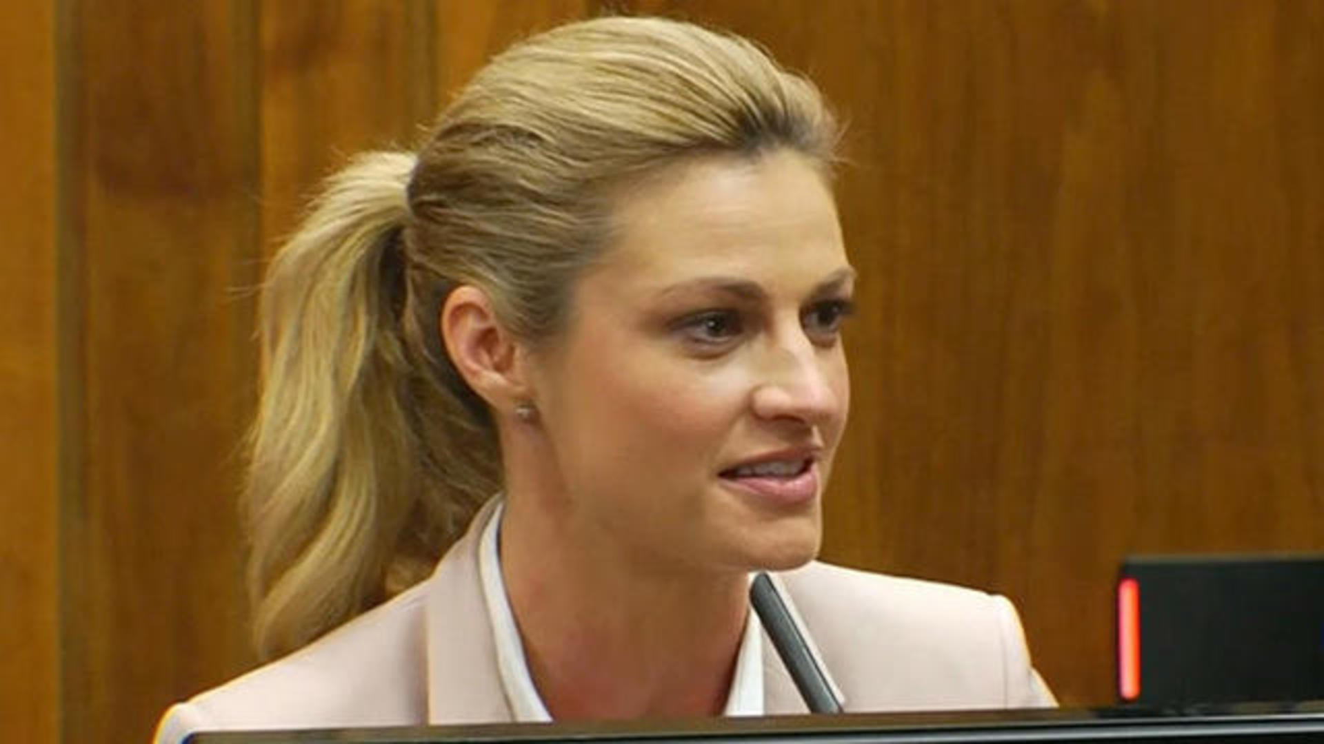 anakei thompkins add photo nude images of erin andrews