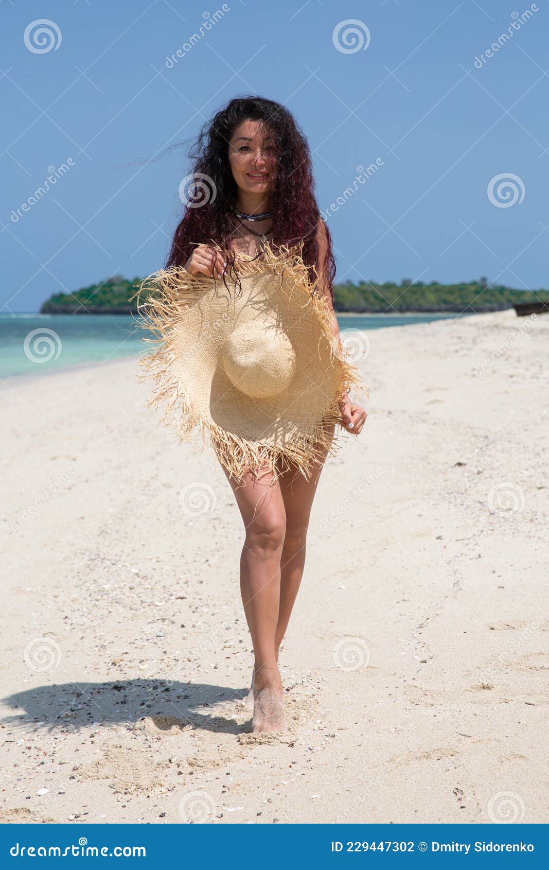 brunette nude beach