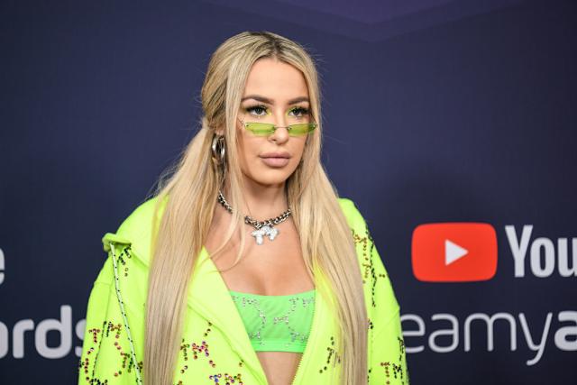 alex sinitsky recommends tana mongeau xxx pic